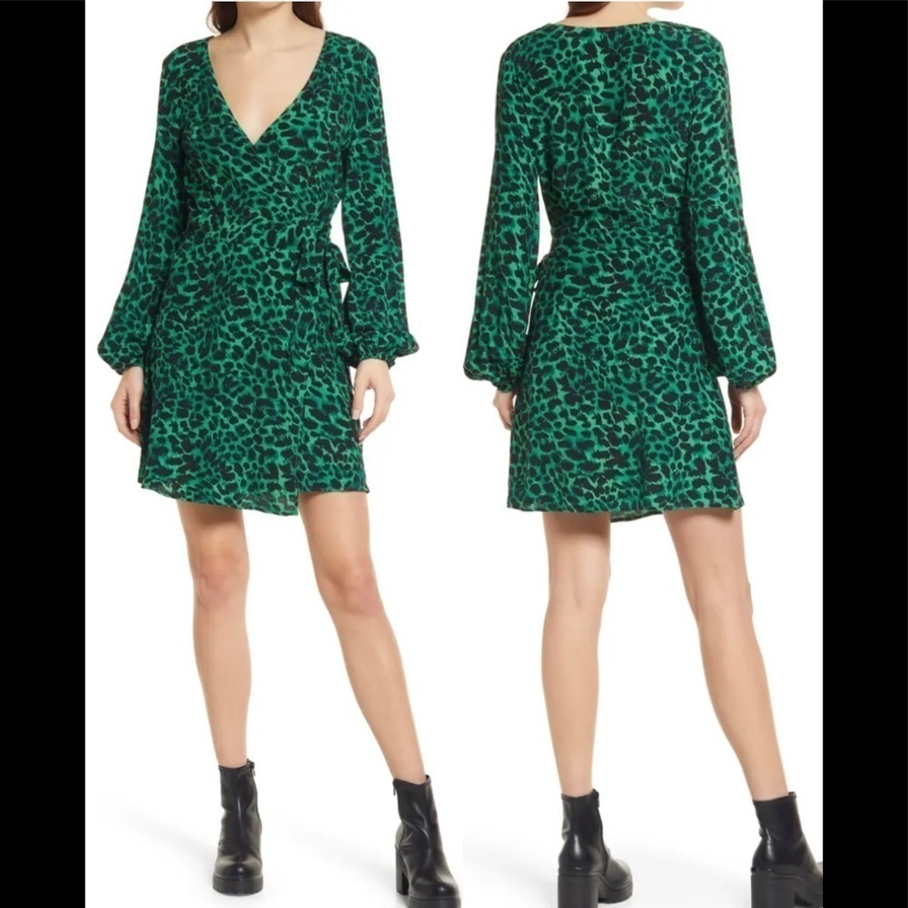 ! BCBGMaxAzria Animal Print Long Sleeve Faux Wrap Minidress . Size LP.